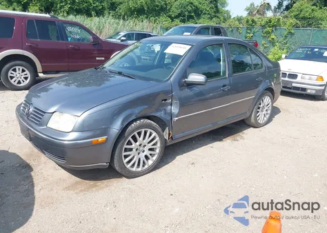 2004 Volkswagen Jetta Gli from USA, damaged, VIN 3VWVH69M54M015830
